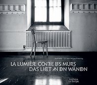 La lumière contre les murs